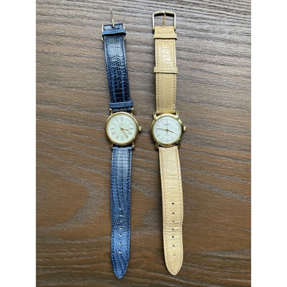Pair Of Vintage 1987 Guess Watches Genuine Leather Needs Batteries main image 7